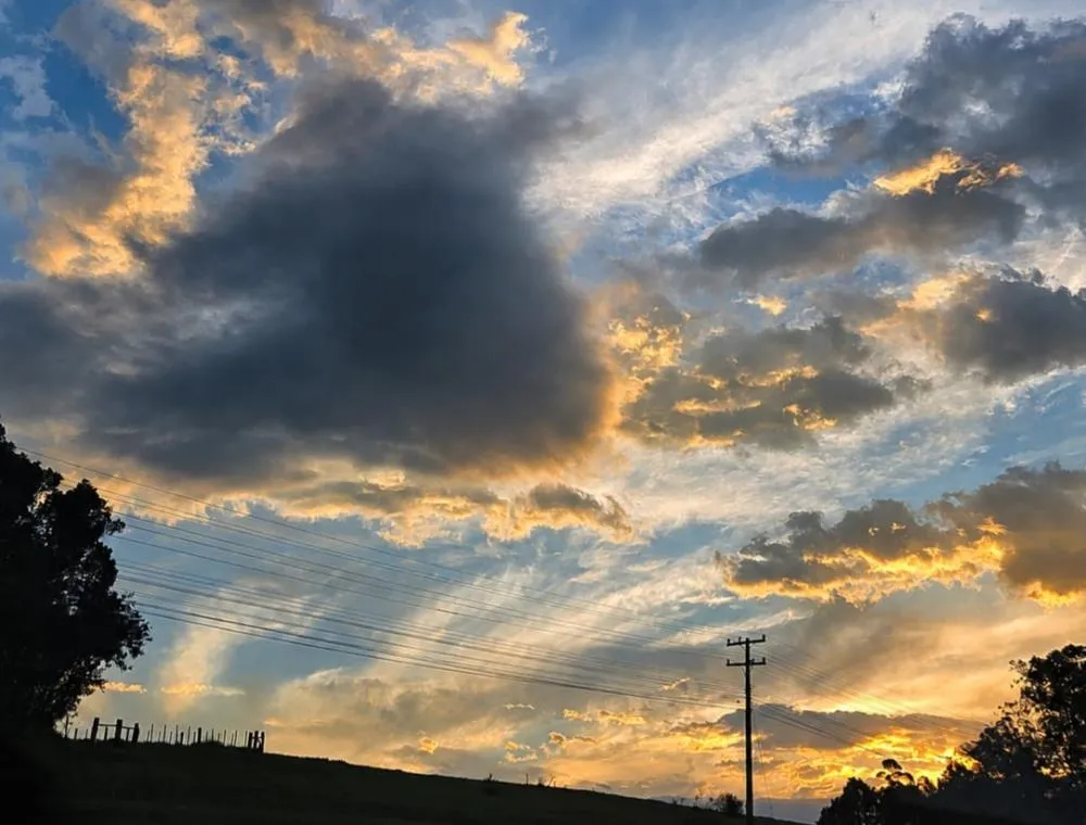 Bento Gonçalves terá terça-feira de sol entre nuvens e calor de até 30°C
