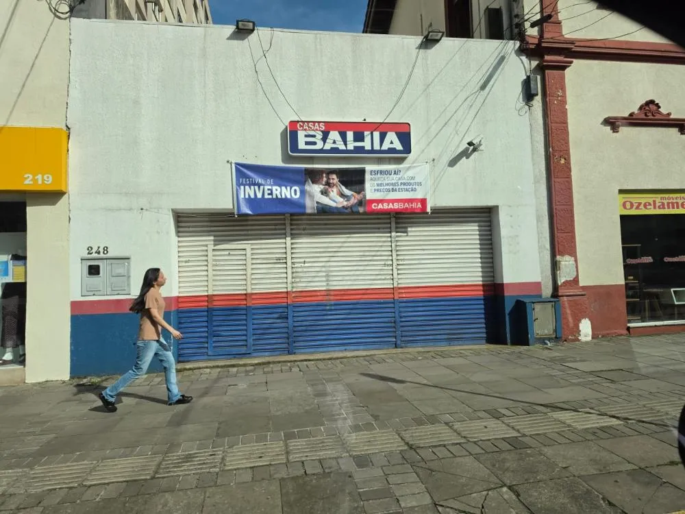 Justiça suspende demissões coletivas da Casas Bahia