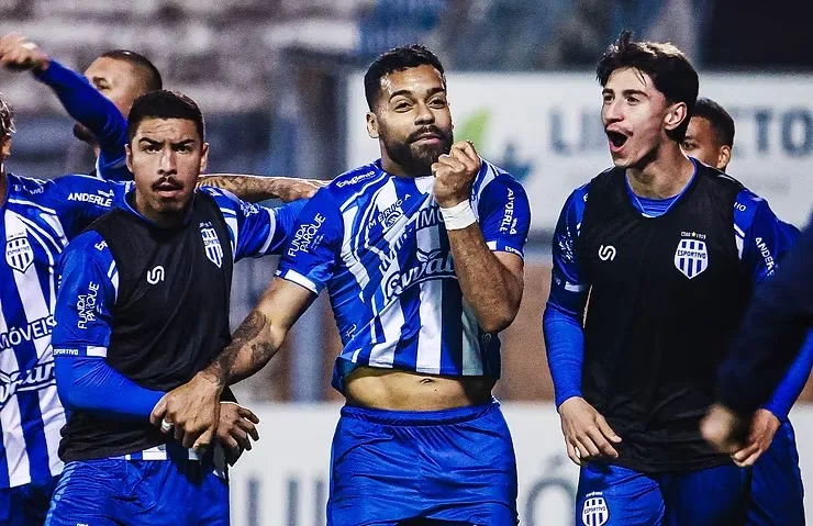 Atacante Matheus Rodrigues é um dos destaques do Esportivo na competição - Foto: Augusto Arcari/Esportivo