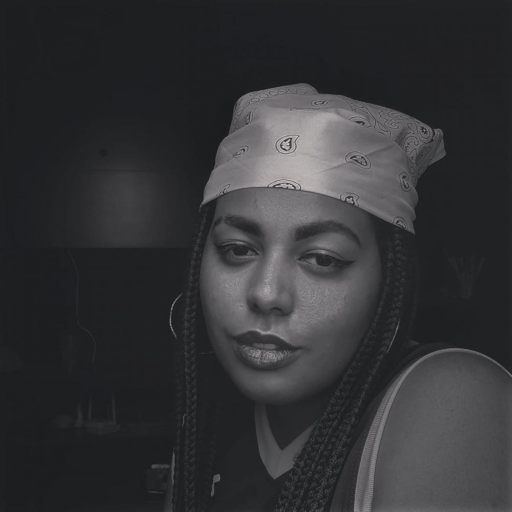 Jovem escritora de Bento se torna embaixadora internacional da paz