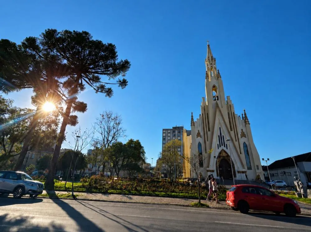 Quarta será de sol entre nuvens e elevação nas temperaturas