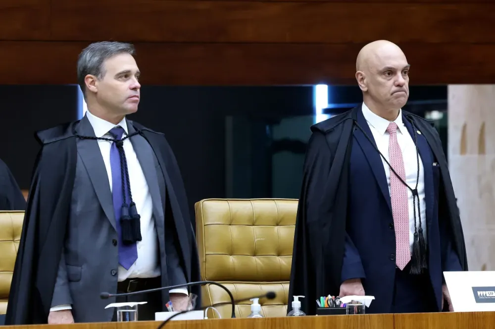 Moraes acusa Mendonça de crimes no STF e pede abertura de ação
