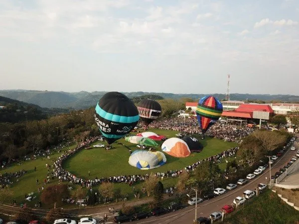 Bento abre credenciamento de expositores para o Festival de Balonismo
