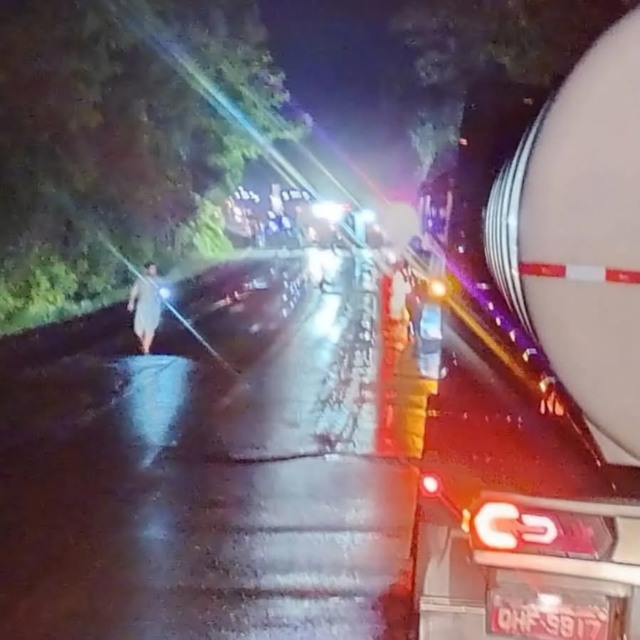 Colisão frontal deixa uma mulher morta e dois feridos na BR-386