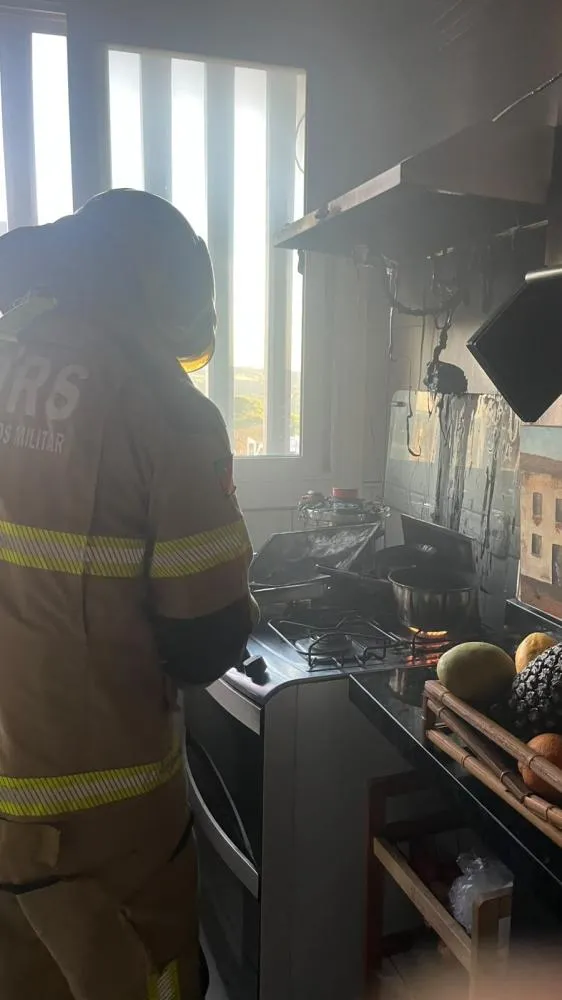 Panela esquecida no fogão mobiliza Bombeiros no bairro Cidade Alta