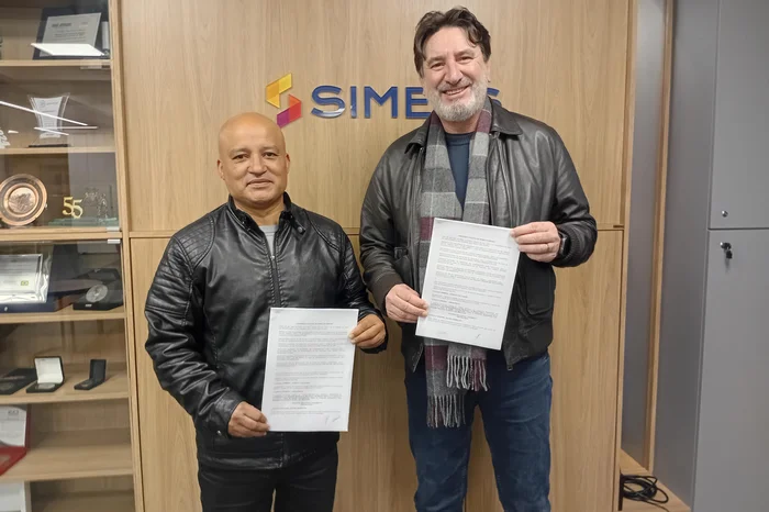 Presidente do Sindicato dos Metalúrgicos de Caxias do Sul e Região, Paulo Andrade, e o presidente do Sindicato das Indústrias Metalúrgicas, Mecânicas e de Material Elétrico (Simecs), Paulo Scopel. (Foto: Divulgação)