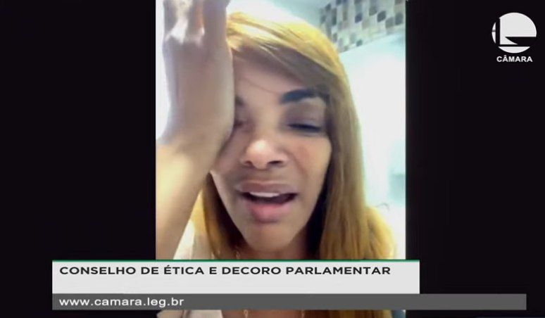 Ao Conselho de Ética, Flordelis chora e se diz inocente: 'Me ajudem'