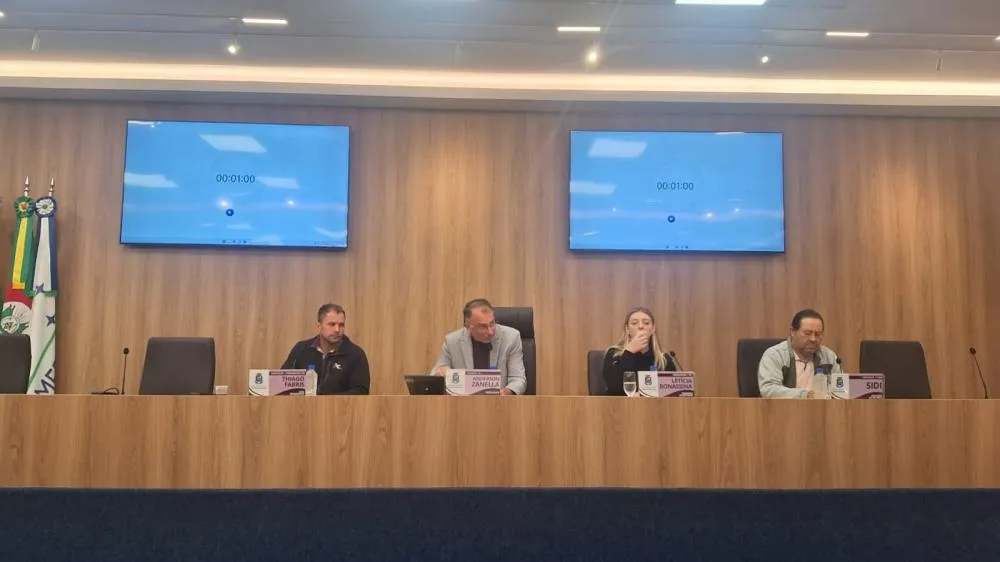 Votação dos novos salários durou três minutos e sem chance de alteração - Foto: Câmara de Bento Gonçalves