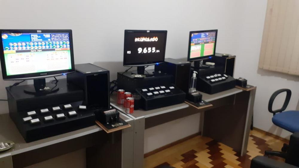 Fiscalização flagra seis estabelecimentos abertos de forma irregular em Bento Gonçalves