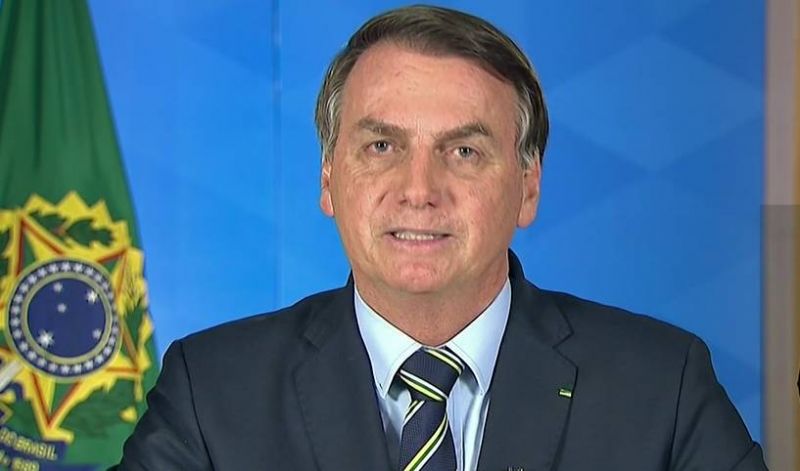 'Somos o quinto país que mais vacina', diz Bolsonaro em pronunciamento