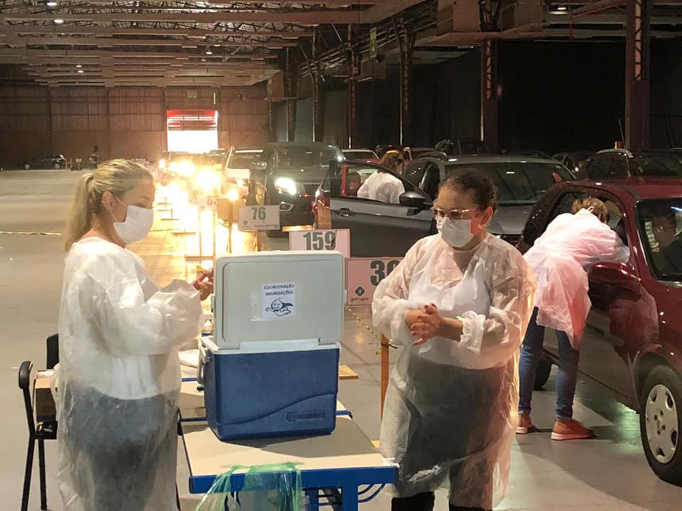 Bento Gonçalves recebe mais 6,4 mil vacinas para imunização de idosos