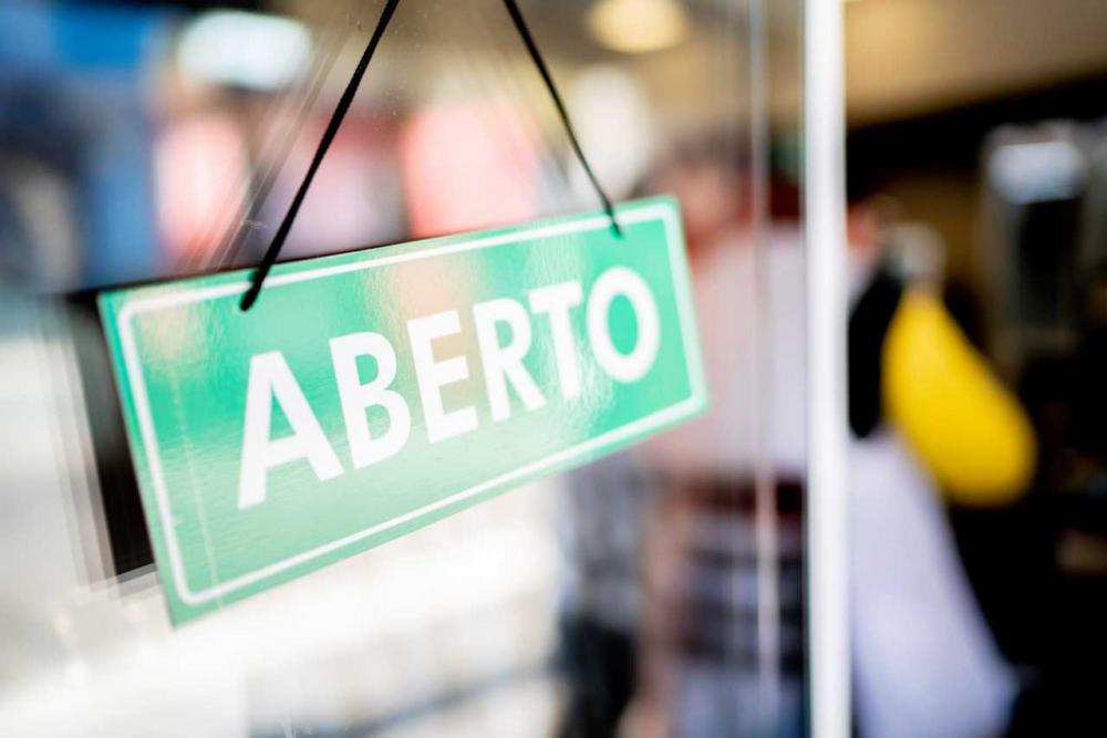 Estado libera restaurantes até as 23h durante a semana