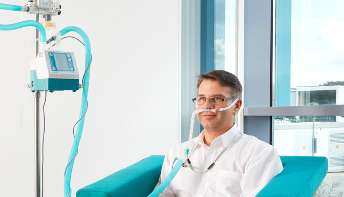 Novo equipamento diminui em mais de 50% a necessidade de intubação de pacientes no Hospital Tacchini