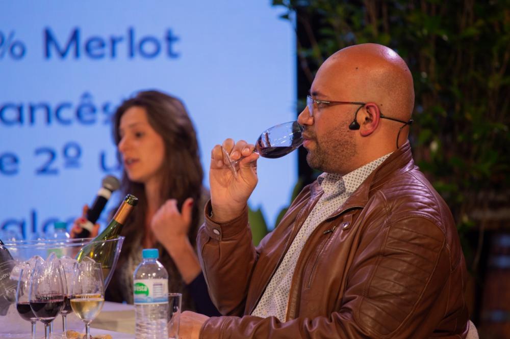 Debates e oportunidades de negócios em eventos voltados para o setor vitivinícola