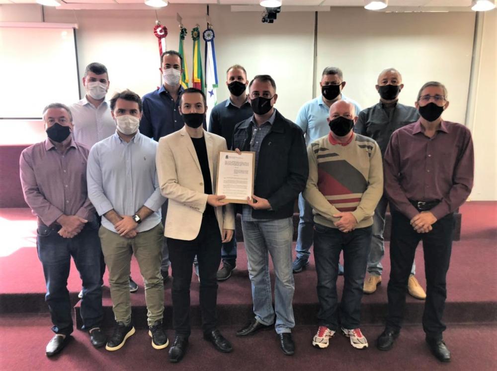 Câmara de Bento Gonçalves envia anteprojeto a prefeito para liberar atividades no município