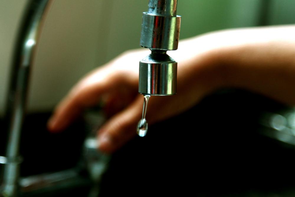 Bento: Corsan promete regularizar abastecimento até o final da tarde desta sexta, 23