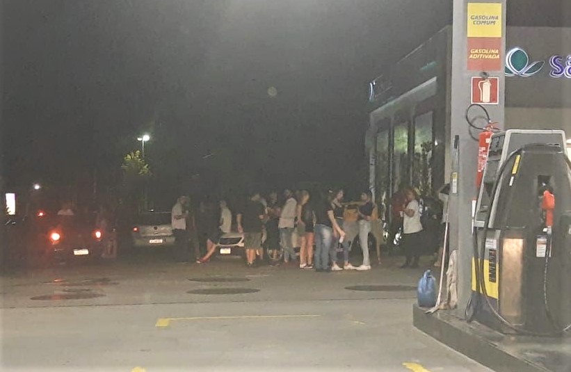 Posto de combustível é autuado por aglomeração em Bento Gonçalves