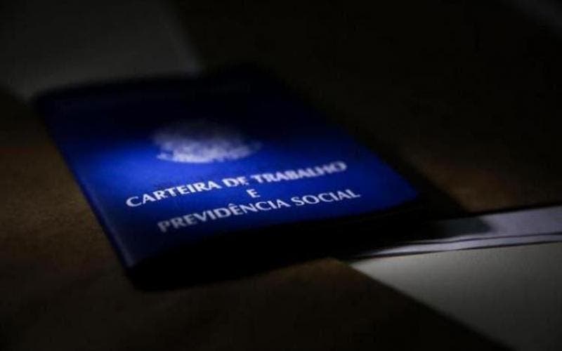 Redução de jornada e salário: o que sua empresa precisa saber sobre as novas medidas trabalhistas