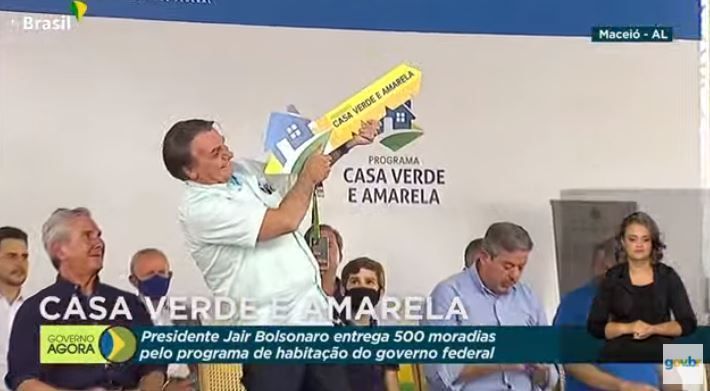 Bolsonaro repete filho Flávio e dispara contra Renan: 'Vagabundo'