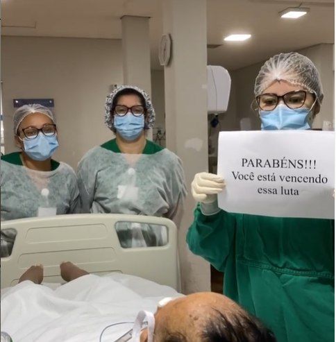 Dona Prudente recebe a notícia de que será extubada após 17 dias - (Foto: Reprodução Instagram/Hospital Maternidade São Lucas)
