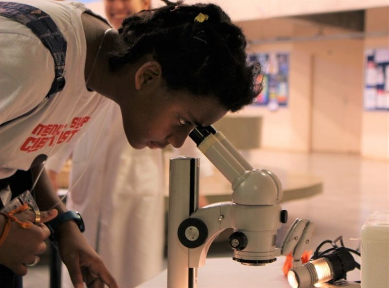 Evento Meninas Super Cientistas promove o interesse em pesquisa - (Foto: Divulgação)