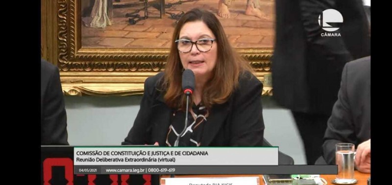 Sessão da CCJ desta terça (8), presidida por Bia Kicis, discute projeto de homeschooling - (Foto: Youtube/Reprodução 04.05.2021)