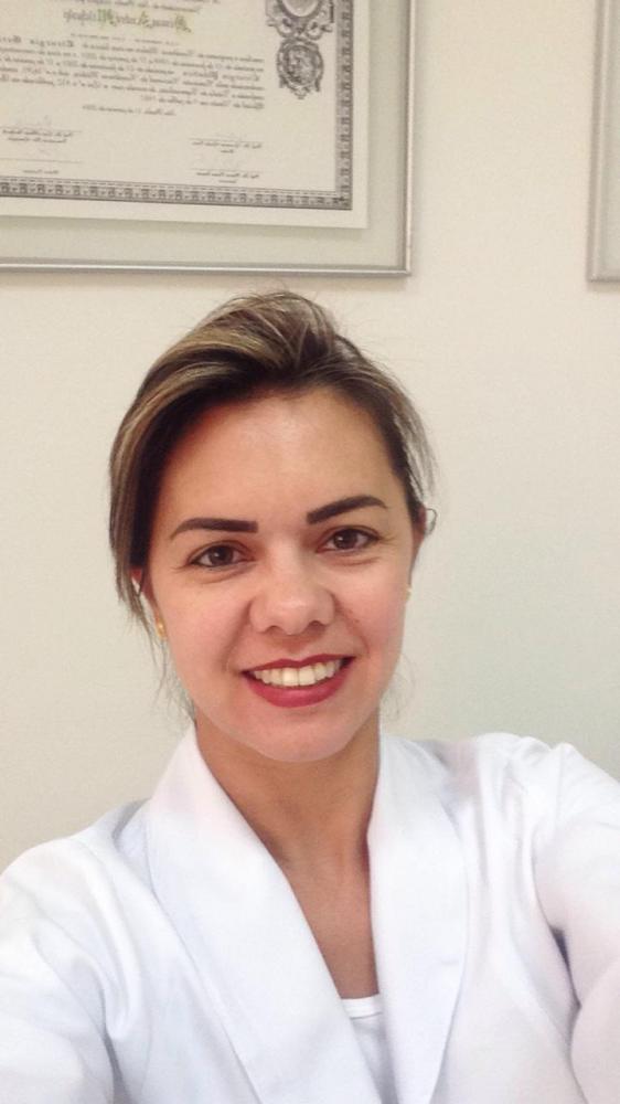 Dra. Camila Manzolini Padilha_Nutricionista_Clínica_Medicina_Preventiva