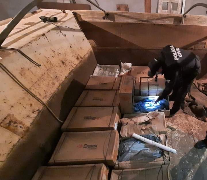 Polícia Civil apreende arsenal de explosivos em Guaporé