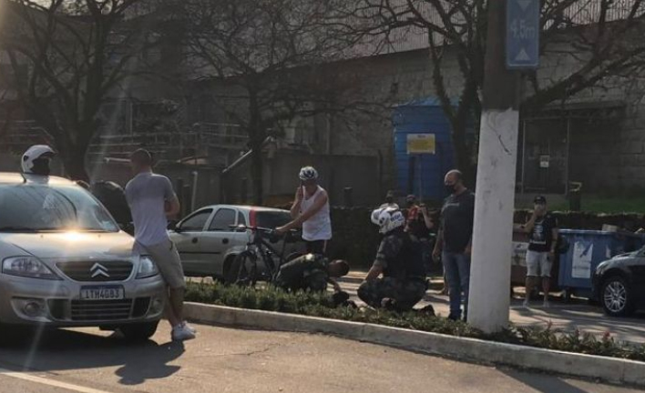 Mulher fica gravemente ferida em atropelamento na faixa de segurança