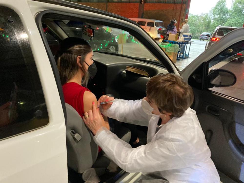 Atenção: Repescagem para quem perdeu a 1ª dose contra a Covid em Bento é nesta terça-feira, 24