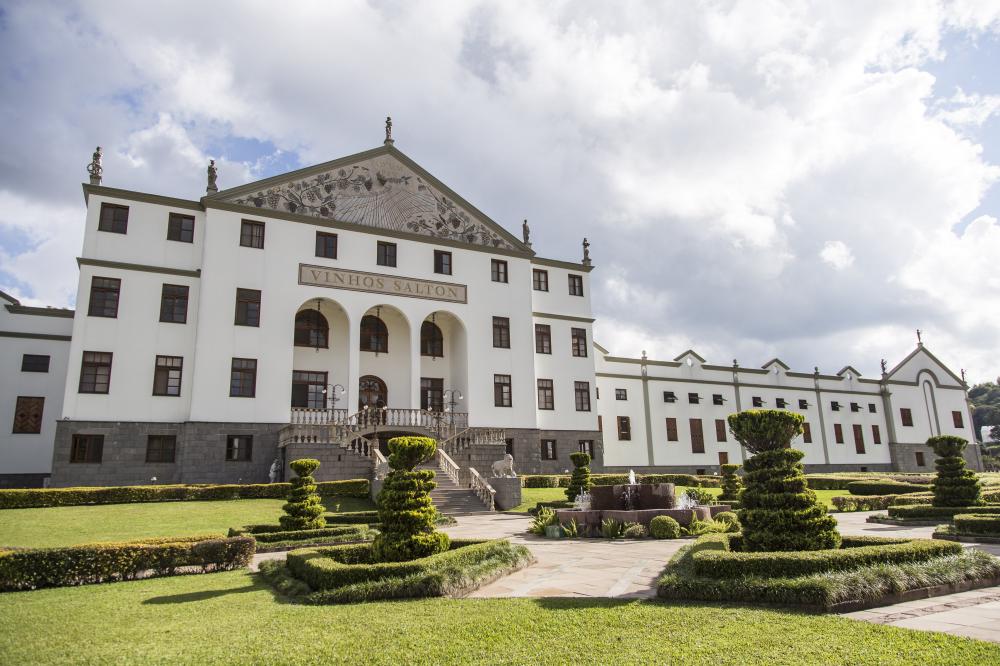 Vinícola Salton chega aos 111 anos e anuncia novo empreendimento no Caminhos de Pedra