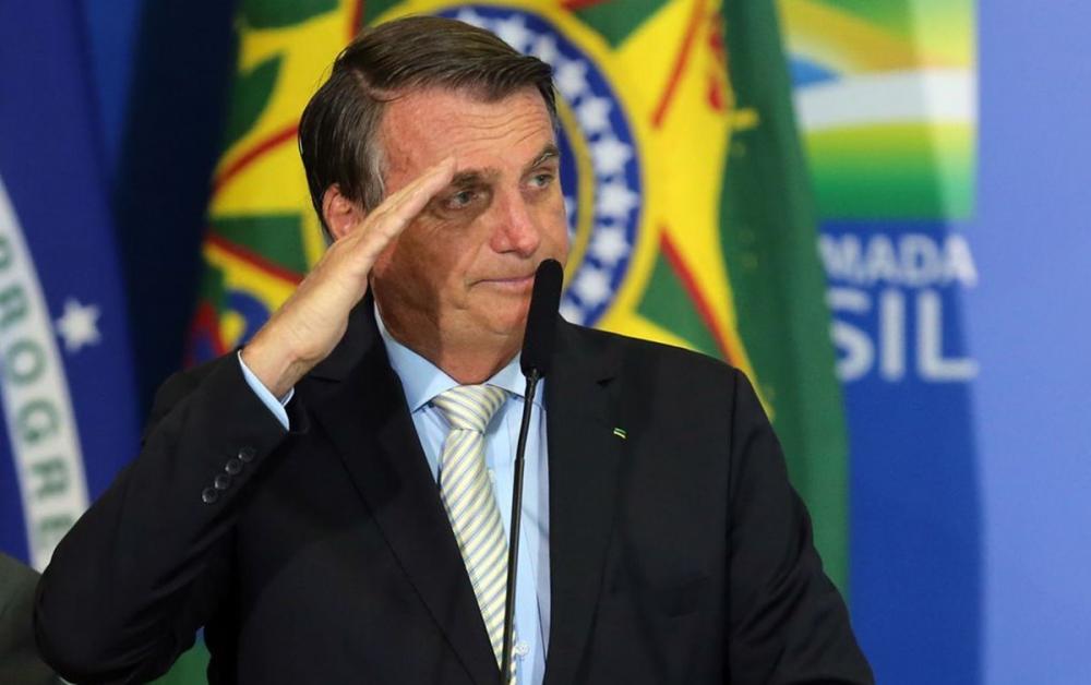 Após repercussão negativa de discursos, presidente Bolsonaro recua e diz que agiu no