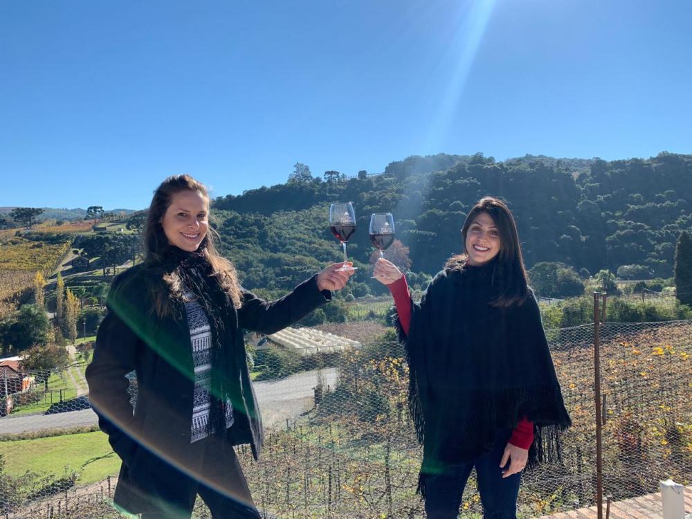 Sommelier e contadora de Bento Gonçalves realizam pesquisa inédita sobre o vinho brasileiro
