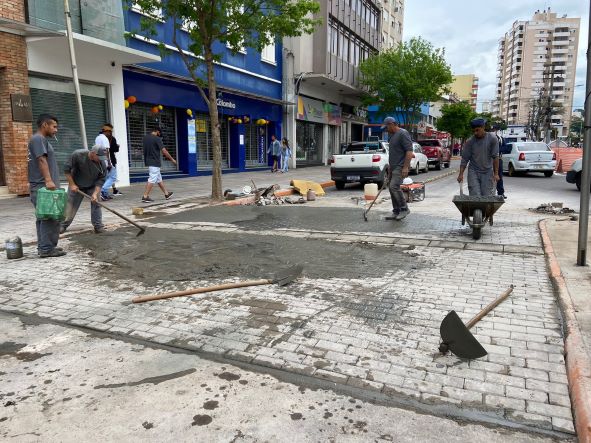 Atenção: Obras podem interromper fluxo de veículos no Centro de Bento