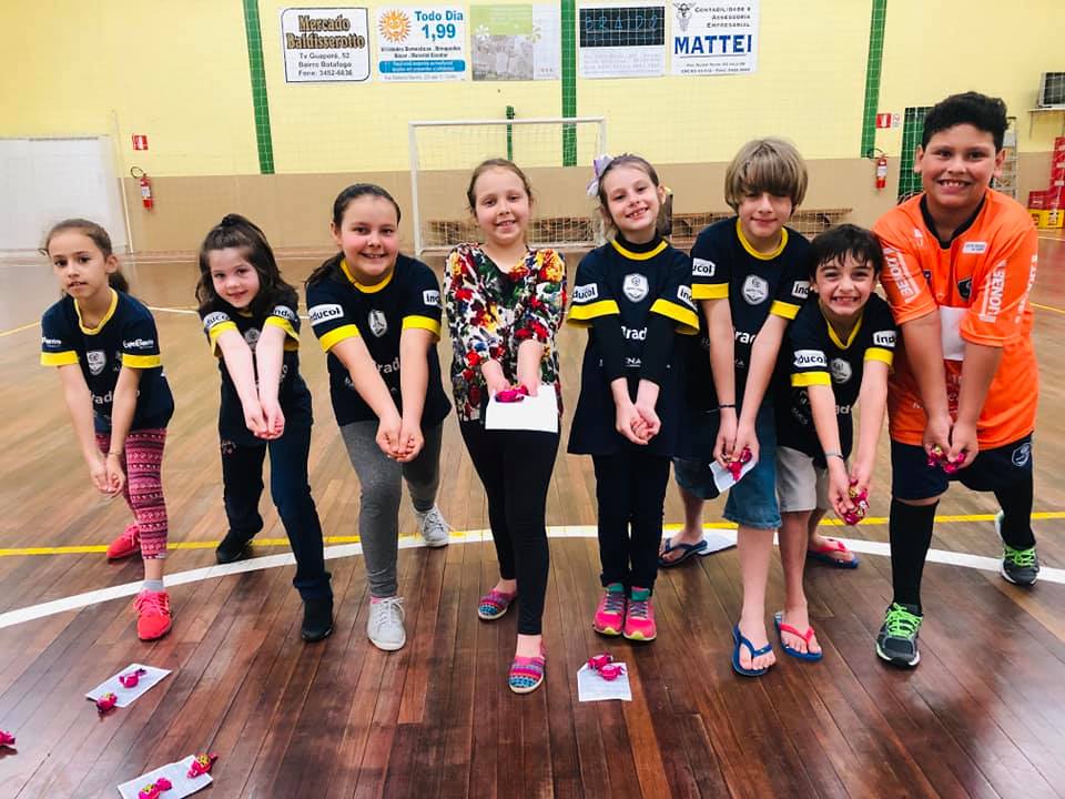 Bento Vôlei retoma projeto social e terá seis núcleos espalhados pelo município