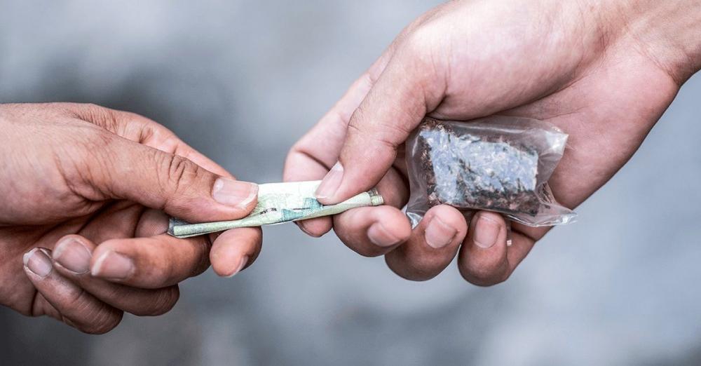 GCM de Bento prende homem com droga e dinheiro no bairro Progresso