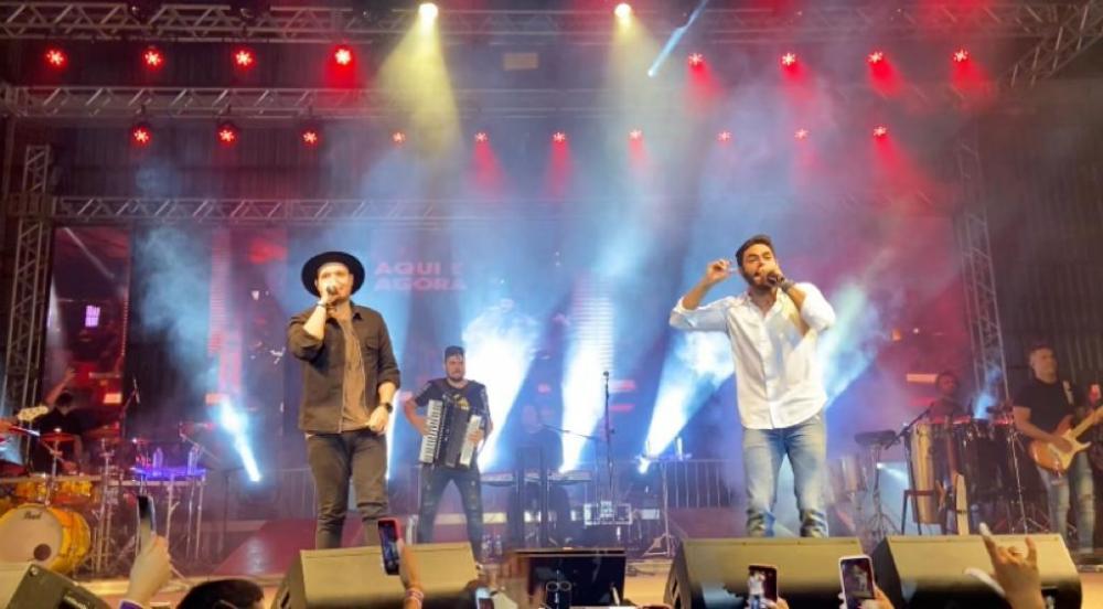 Dupla Israel & Rodolffo mostrou muita energia tocando por mais de duas horas para um público que estava com saudade de um grande show. - Fotos: NB Notícias