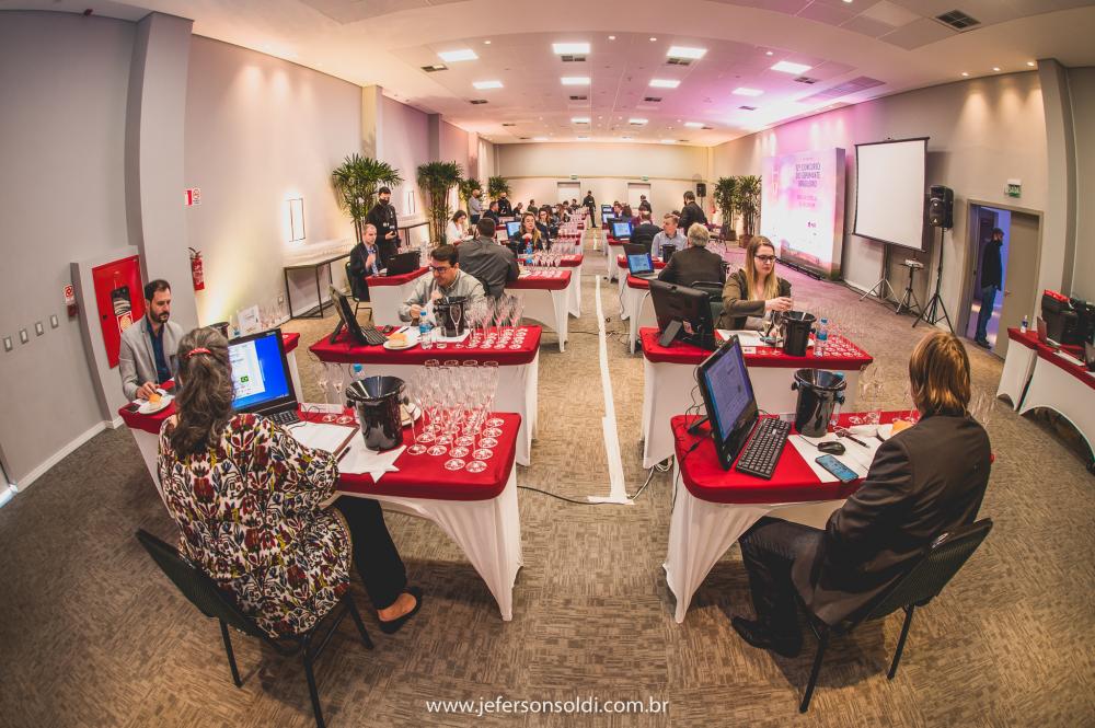 Avaliação continua nesta quinta-feira, 14, no Hotel Dall'Onder Ski Foto: Jeferson Soldi