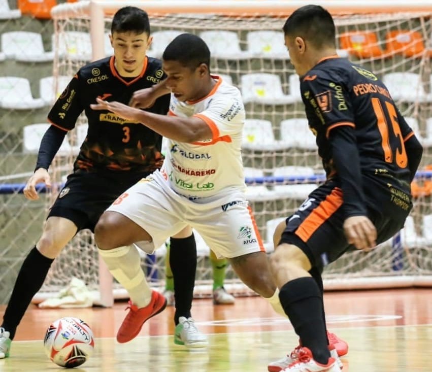 BGF reforça o elenco com a chegada do pivô Biskui