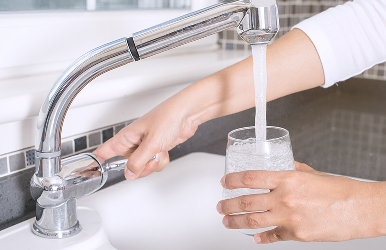 Aumento de casos de diarréia faz Corsan aumentar nível de cloro na água em 80%