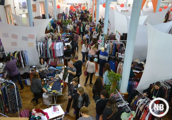 Comerciantes comemoram sucesso de vendas e públicos no Armazém das Pontas