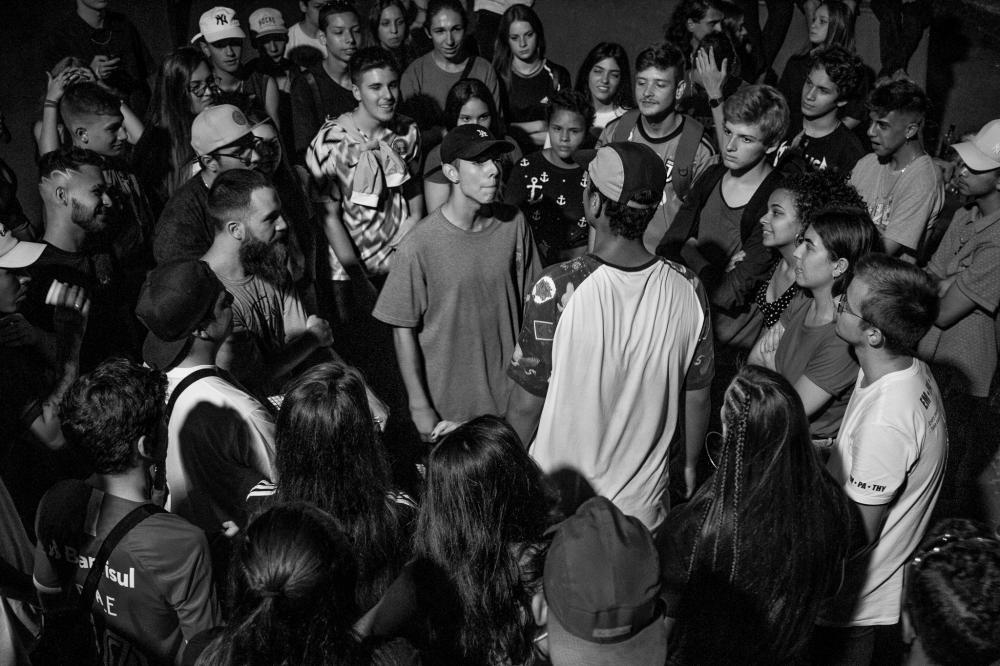 Rap e Literatura voltam com tudo à praça Vico Barbieri, no Centro de Bento