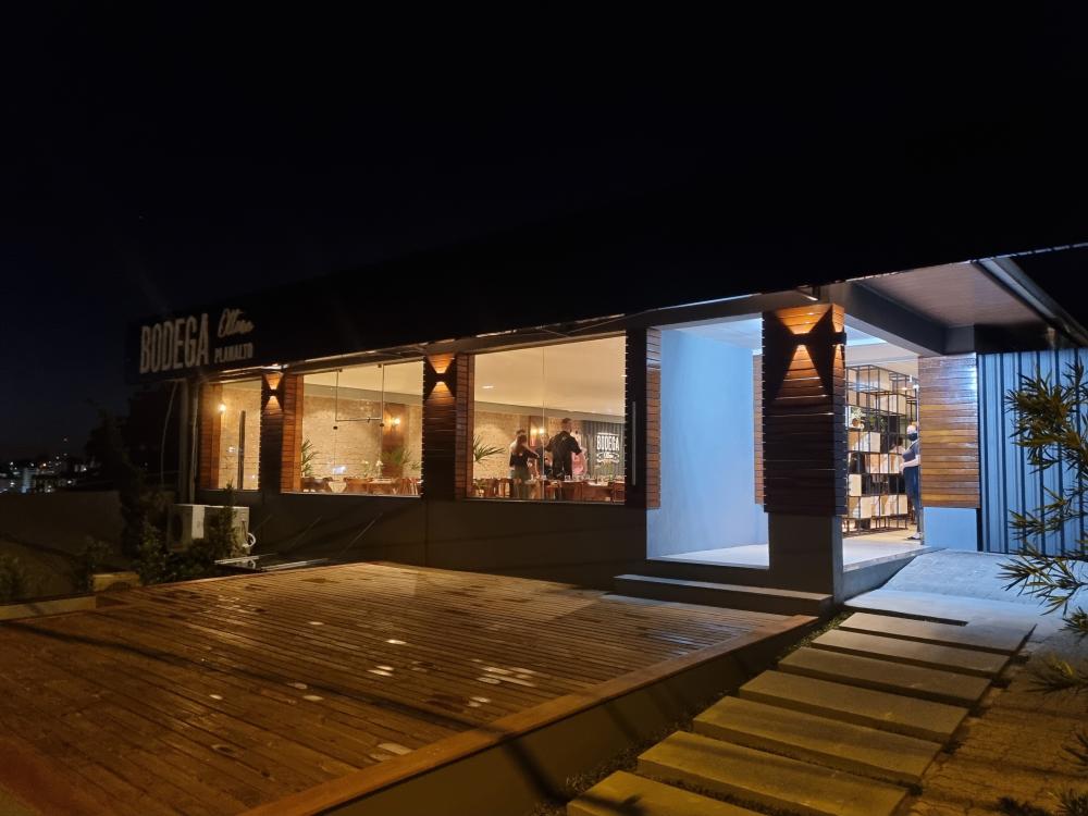 Restaurante fica na Rua Parnaíba, no bairro Planalto, e abre oficialmente nesta sexta-feira, 3.