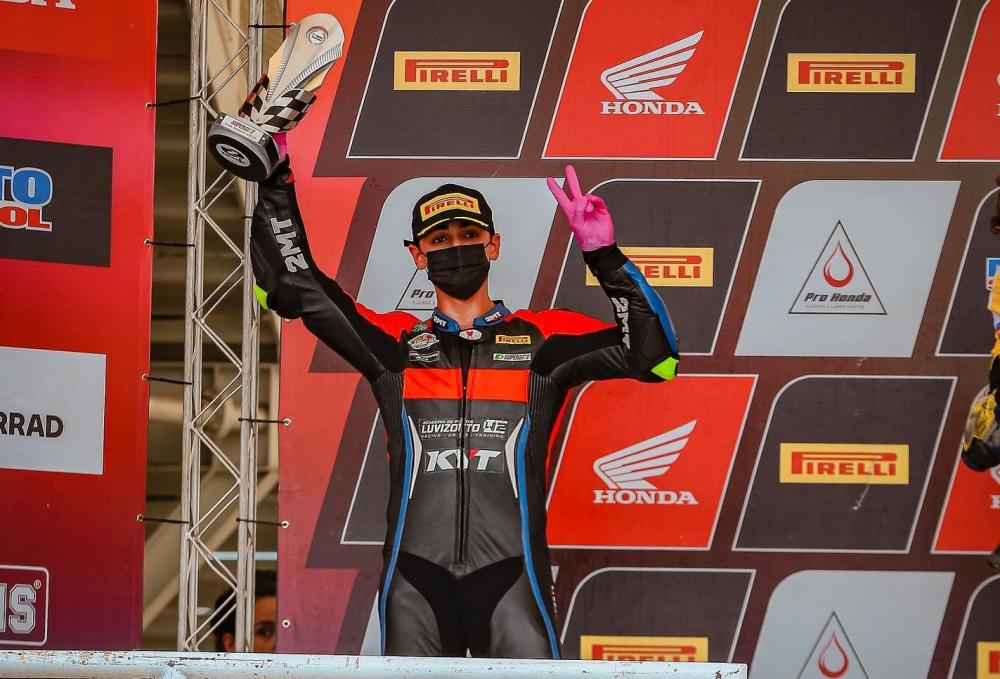 Com o título do SuperBike já em mãos, Pedro Sampaio fica em 2º lugar na última etapa