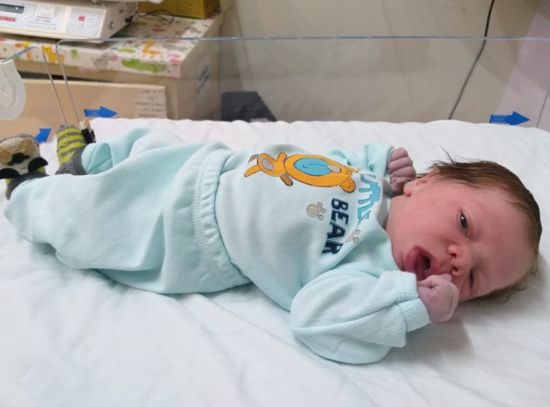 Bradon Serpa nasceu com 3,06 quilos e 48 centímetros de comprimento