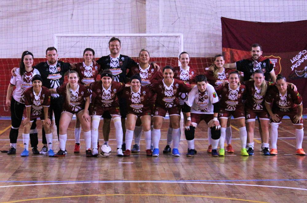 Imigrante busca apoio para viabilizar participação na Copa do Brasil de 2022