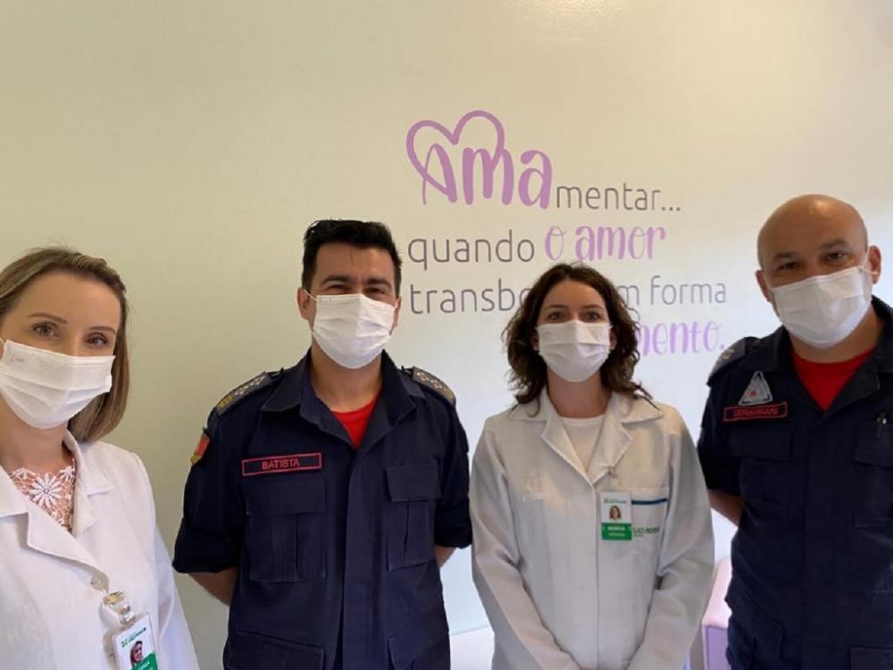 Bombeiros e Tacchini renovam parceria para coleta de leite materno a domicílio