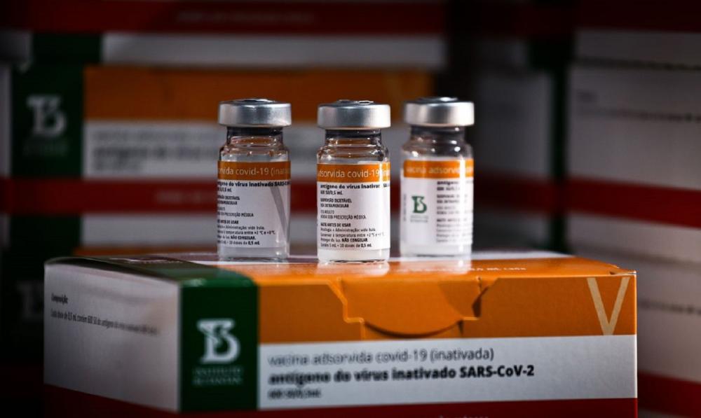 Estoque da Coronavac no Estado será usado para acelerar a imunização de crianças