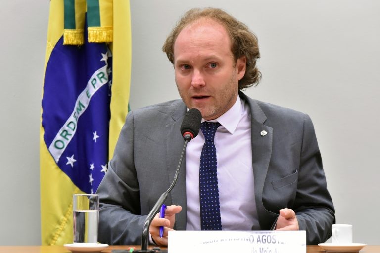 Rodrigo Agostinho: nada mais justo do que permitir a qualquer um buscar a proteção da natureza - (Foto: Reila Maria/Câmara dos Deputados)