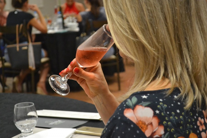 Confraria do Espumante retorna em homenagem ao Dia da Mulher